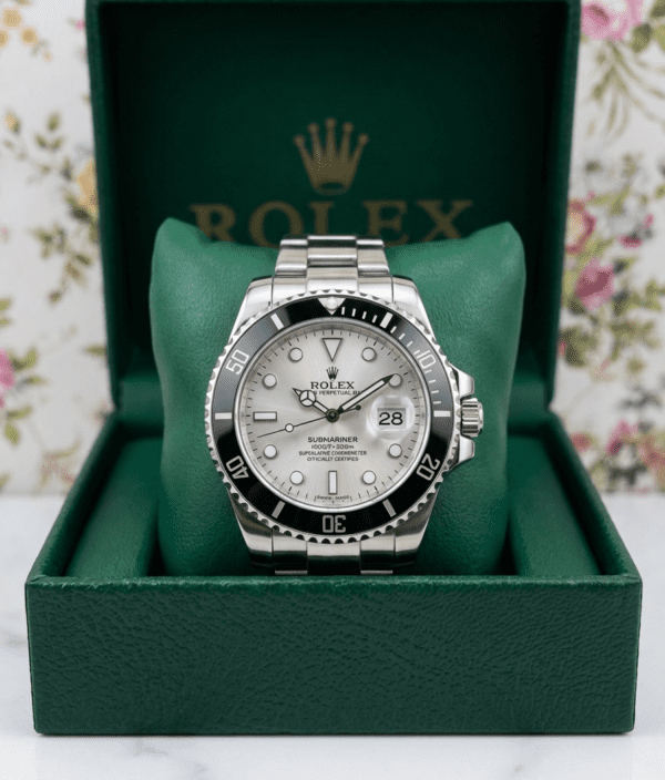 Rolex Luxury Submarine Watch AA (Premium Box)